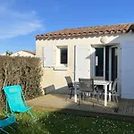 Maison Cosy Avec Piscine Partagee * Le Chateau-d'Oleron