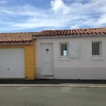 Maison Cosy Avec Piscine Partagée Casa vacanze *