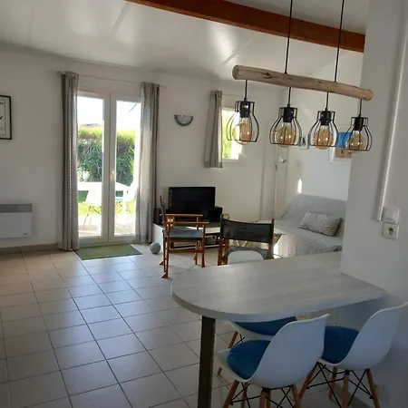 Maison Cosy Avec Piscine Partagee * Ле-Шато-д'Олерон