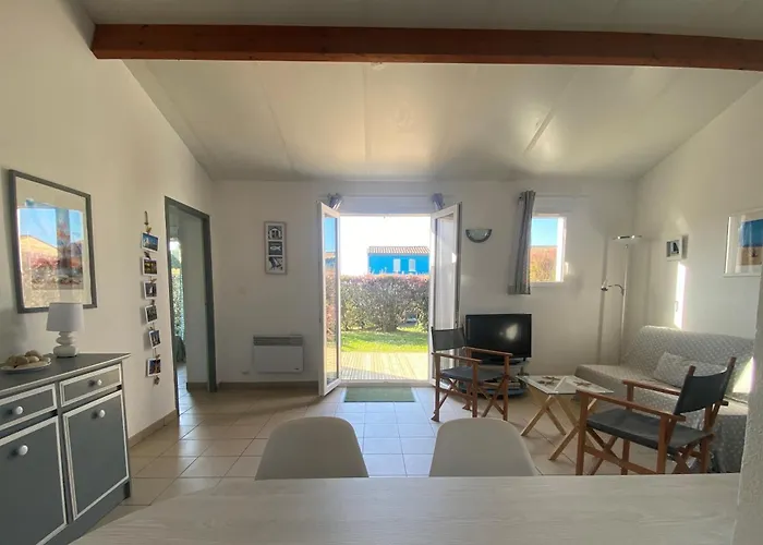 Maison Cosy Avec Piscine Partagee Vakantiehuis