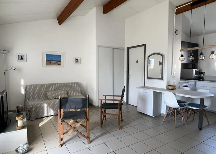 Maison Cosy Avec Piscine Partagee Vakantiehuis *