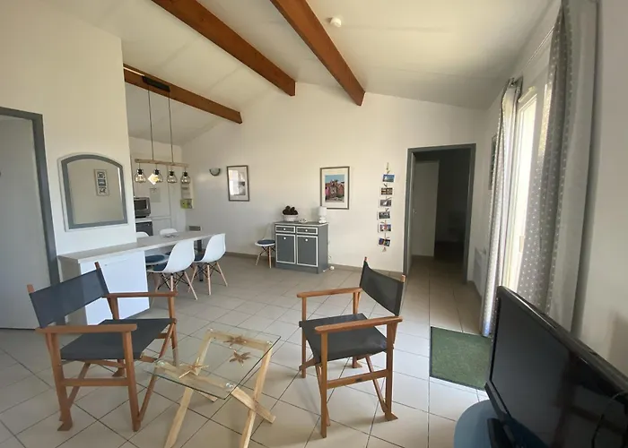 Maison Cosy Avec Piscine Partagee *